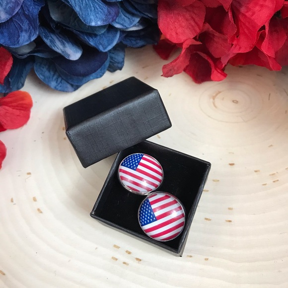 Patriotic American Eagle & U.S.A. Flag Cufflinks - Picture 5 of 7